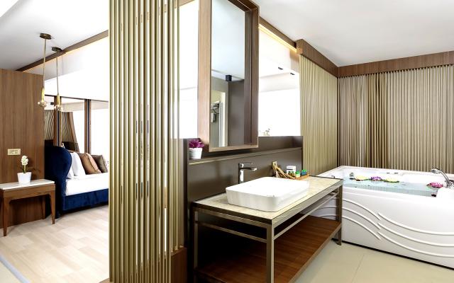Penthouse Suite