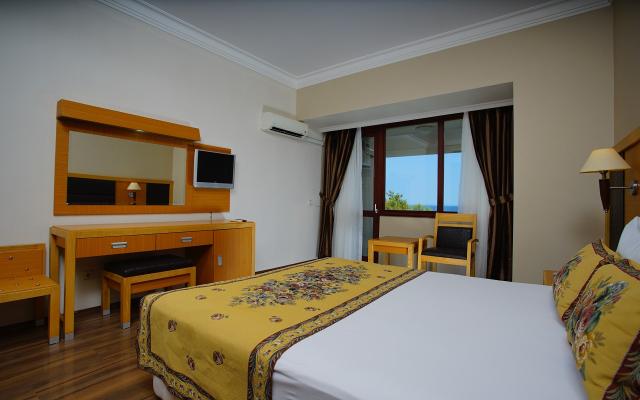 Standard Room Land View