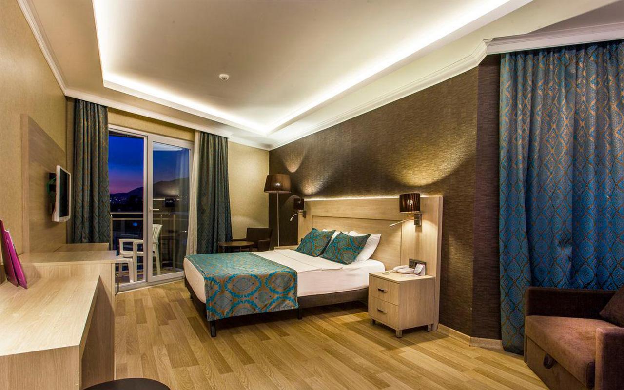 Large Room Side Sea View