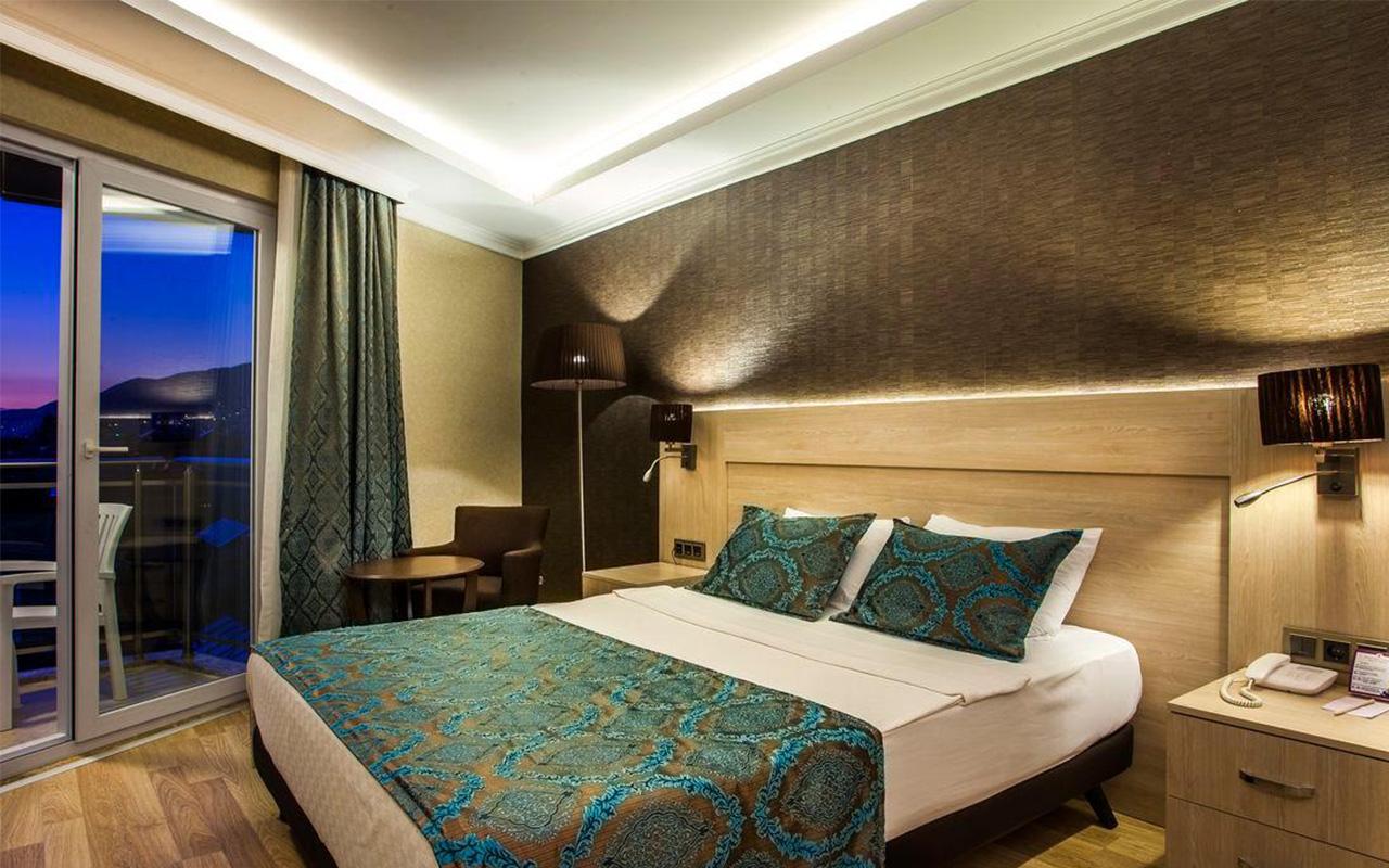 Large Room Side Sea View