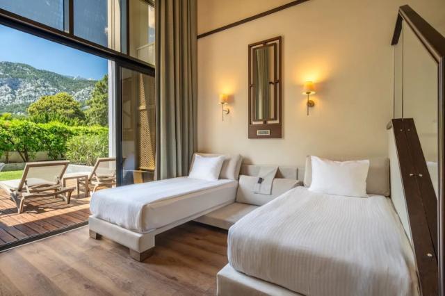 Dublex Family Suite Room