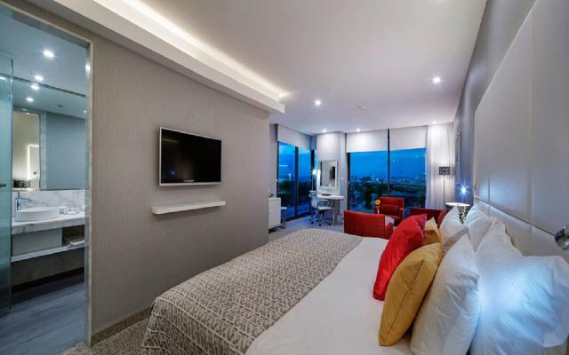 Economy Room
