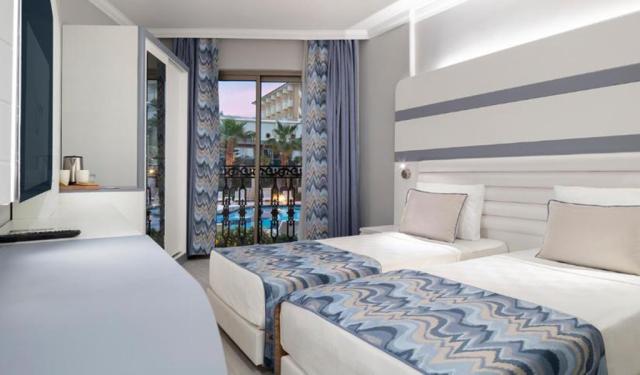 Standard Room (French Balcony)