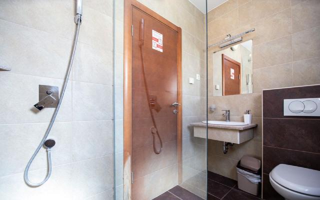 One Bedroom Apartment 02+1