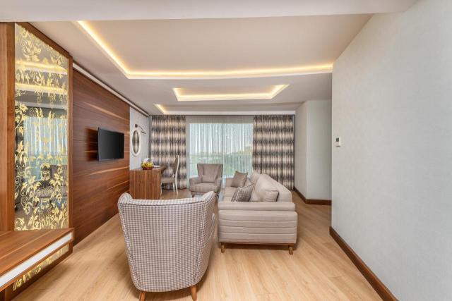 Deluxe Suite Sea View