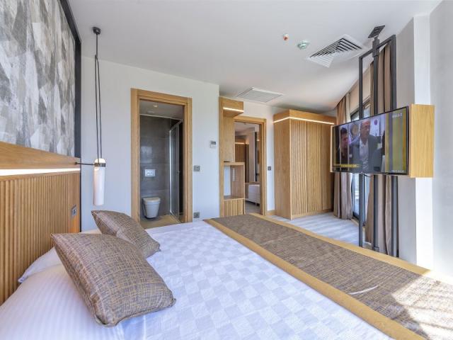 Luxury Family Room Couples Family & Ladies Room