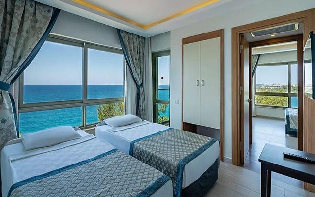 Family Room Sea View