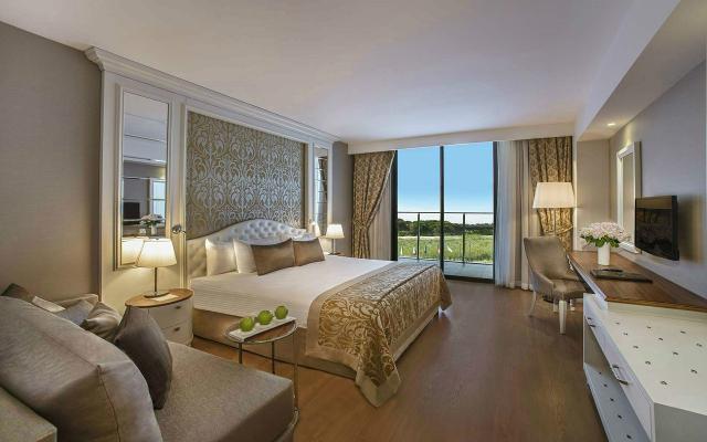 Side Sea View Standard Room