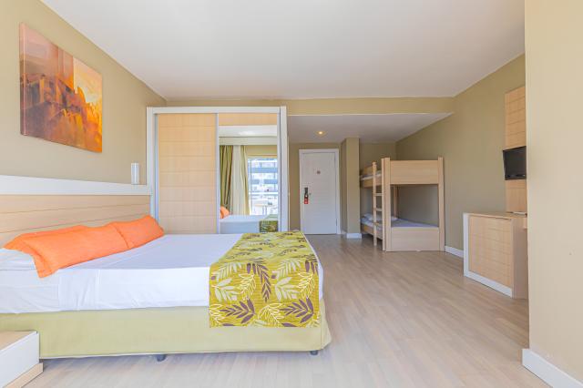Standard Room With Bunked