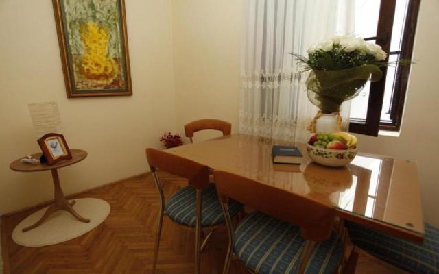 Apartment 05+1 Ana Maria