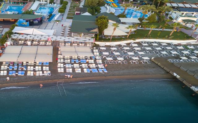 Armas Beach