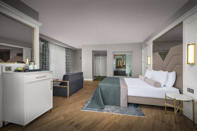 Deluxe Terrace Room With Jacuzzi
