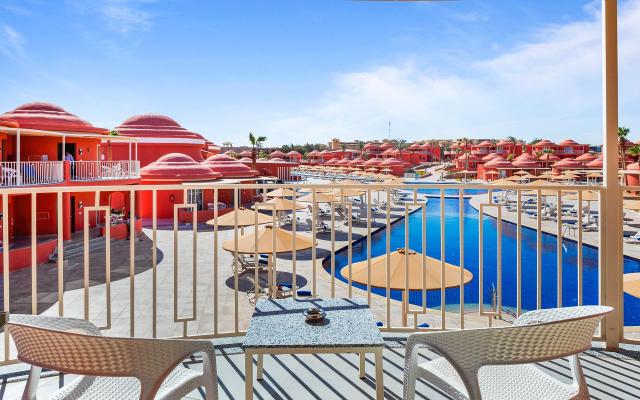 Standard Pool View Room 