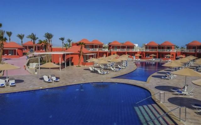 Pickalbatros Laguna Club Resort