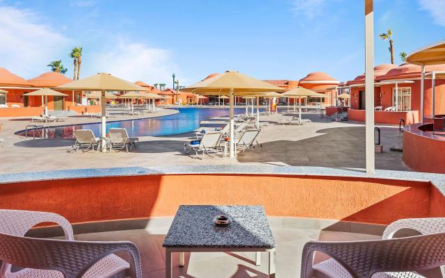 Bungalow Pool View Room