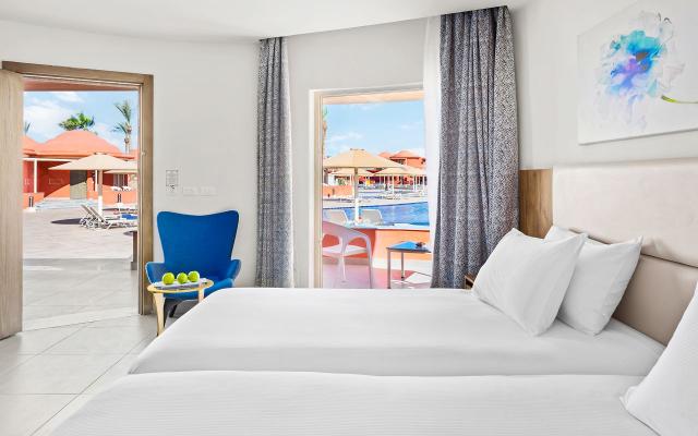 Bungalow Pool View Room