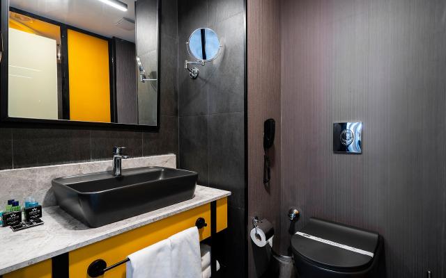 Land Side Standard Room