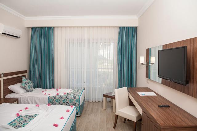 Big Dbl Room With Bunkbed