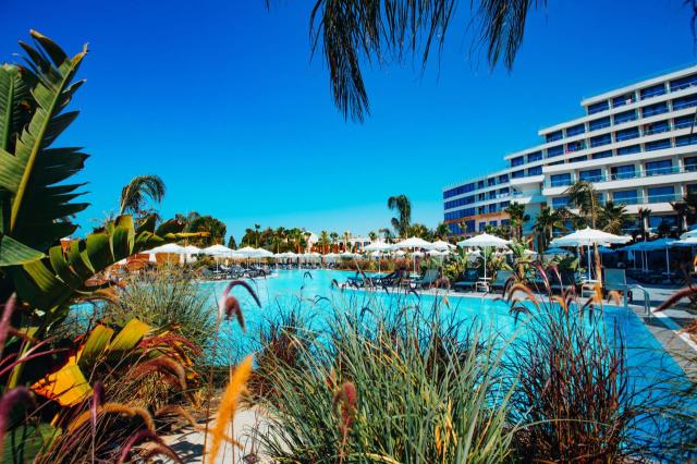 Alarcha and Resorts