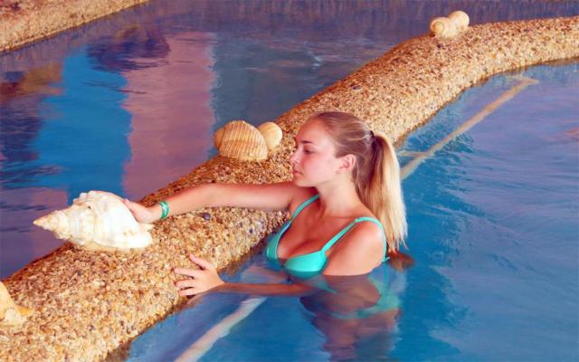 Lella Baya & Thalasso