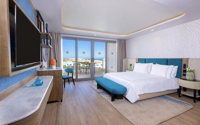 Superior Room Beach Side 