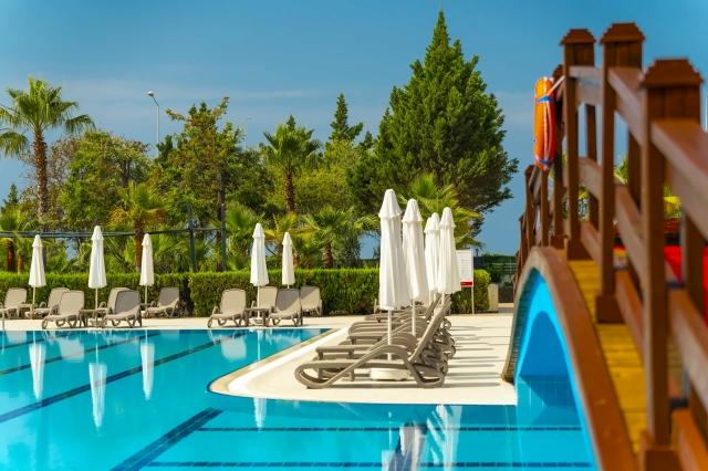 Casa Fora Beach Resort