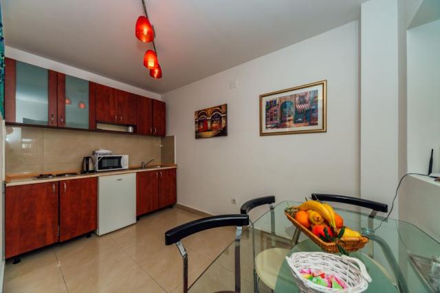 1 Bedroom Apartment 04
