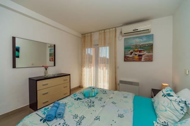 1 Bedroom Apartment 04