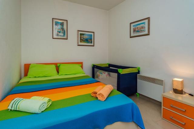 2 Bedroom Apartment 04+1