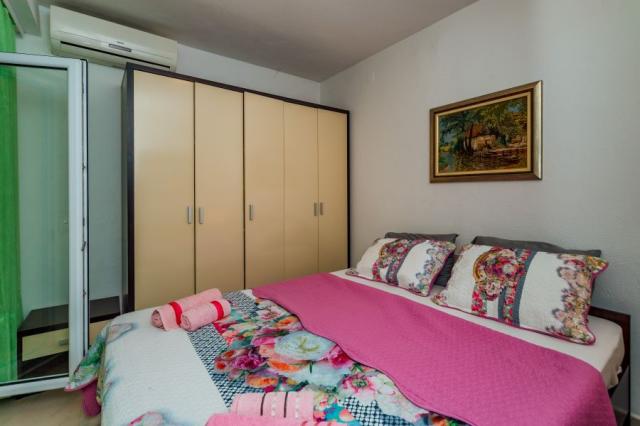 2 Bedroom Apartment 04+1