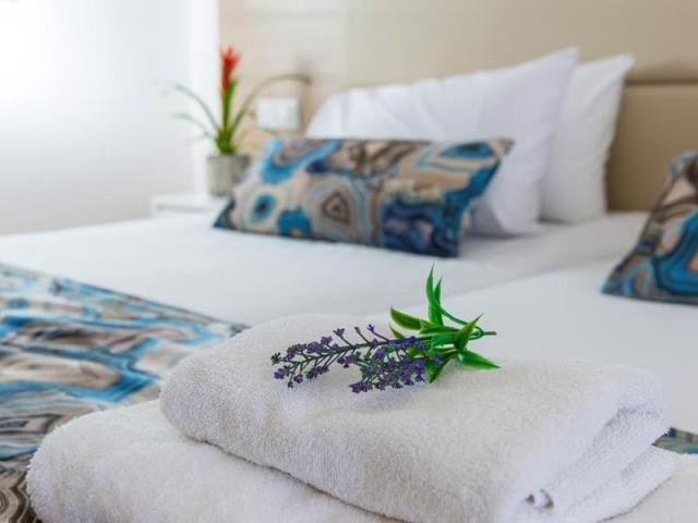 Twin Room Inland View