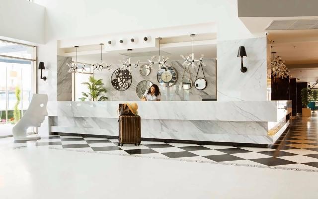 Sunprime C-Lounge