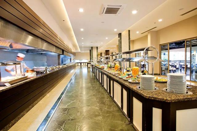 Melas Holiday Village