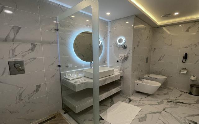 Premium Room Side Sea View