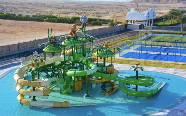 Sirena Beach Resort & Spa