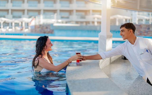 Sirena Beach Resort & Spa