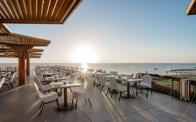 Sirena Beach Resort & Spa