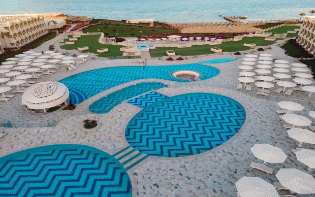 Sirena Beach Resort & Spa