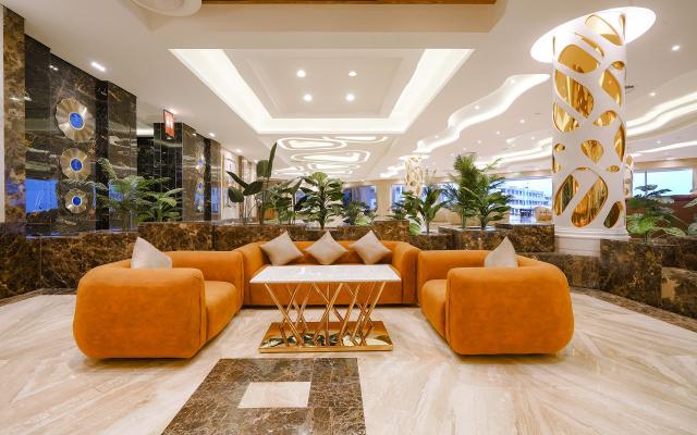 Sirena Beach Resort & Spa
