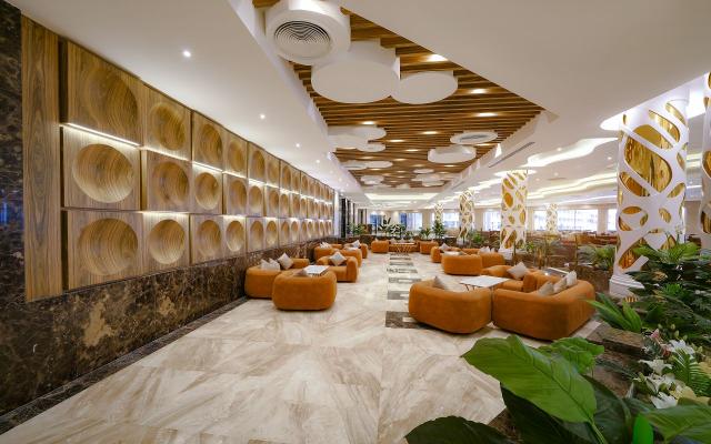 Sirena Beach Resort & Spa