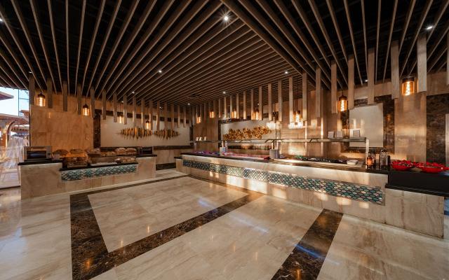 Sirena Beach Resort & Spa
