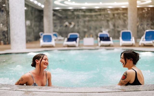 Sirena Beach Resort & Spa