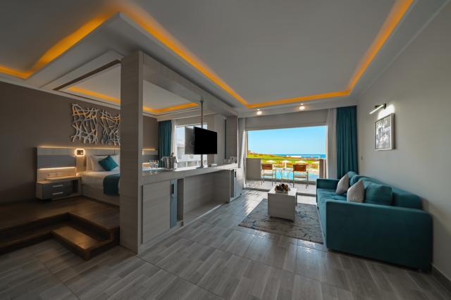 Executive Suite (Adults Only +16)