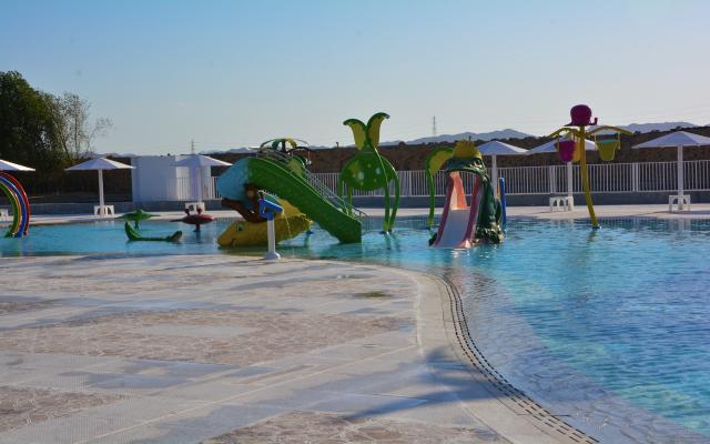 Sirena Beach Resort & Spa