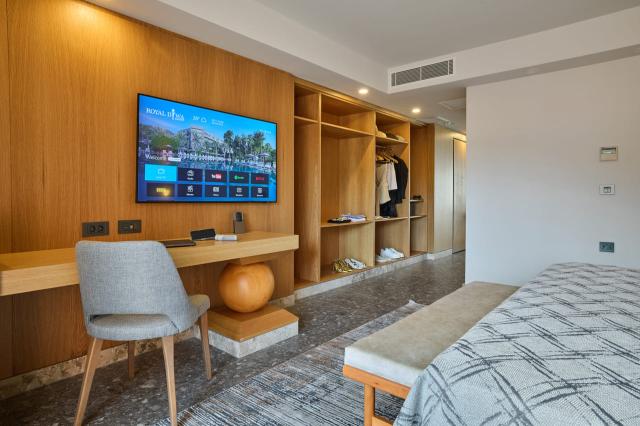 Comfort Suite Room