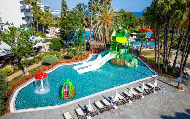 Q Aventura Park