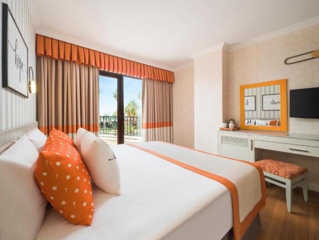 Standard Room Land View Mainbuilding