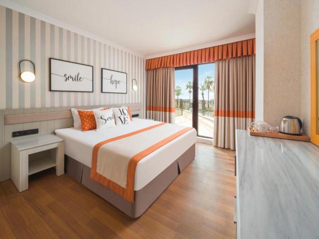Standard Room Sea View Mainbuilding