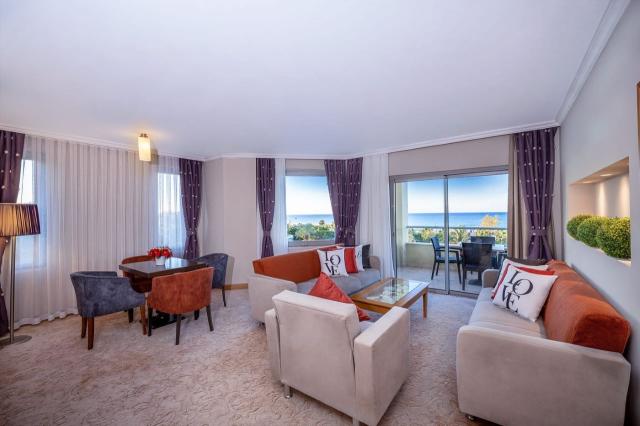 Suite Room Mainbuilding