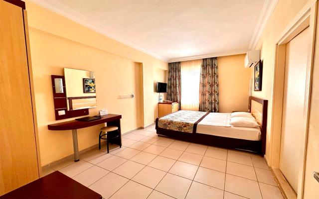 Economy Room